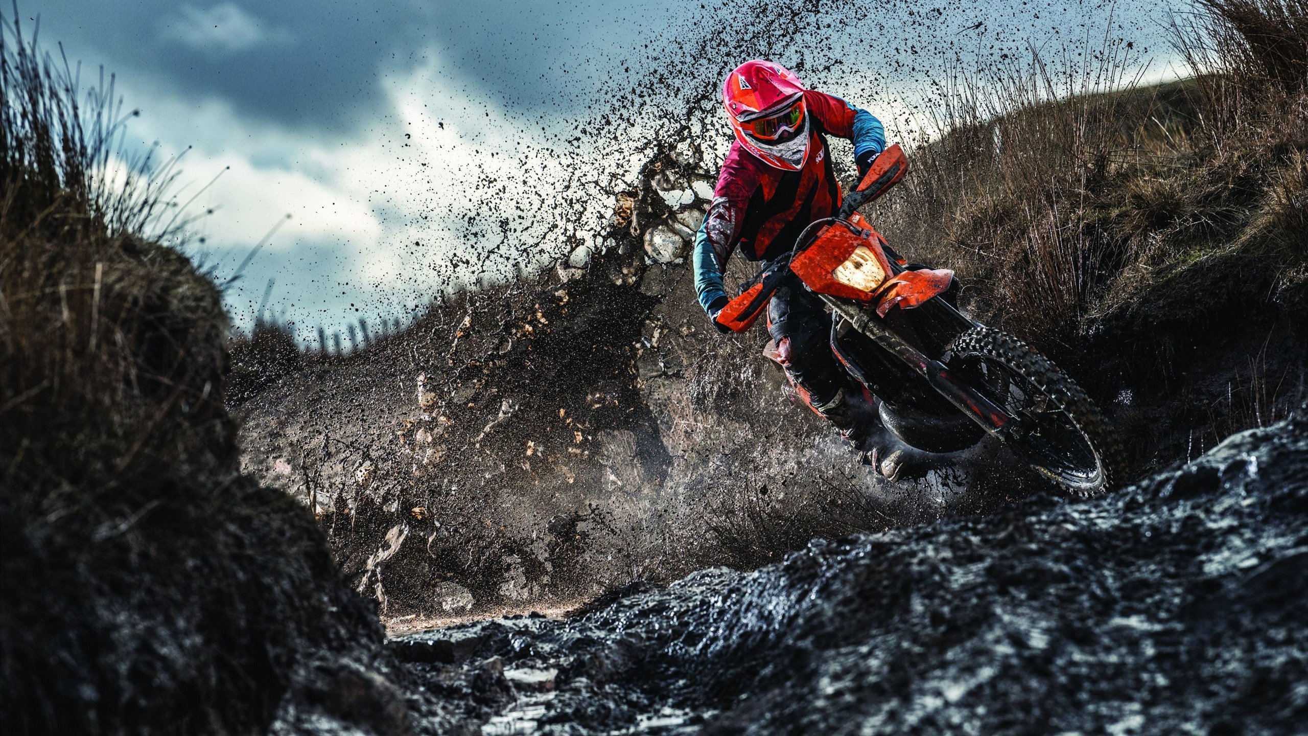 德罗巴连续十五场比赛得分超过重要助攻，快船不断突破！比赛高潮迭起