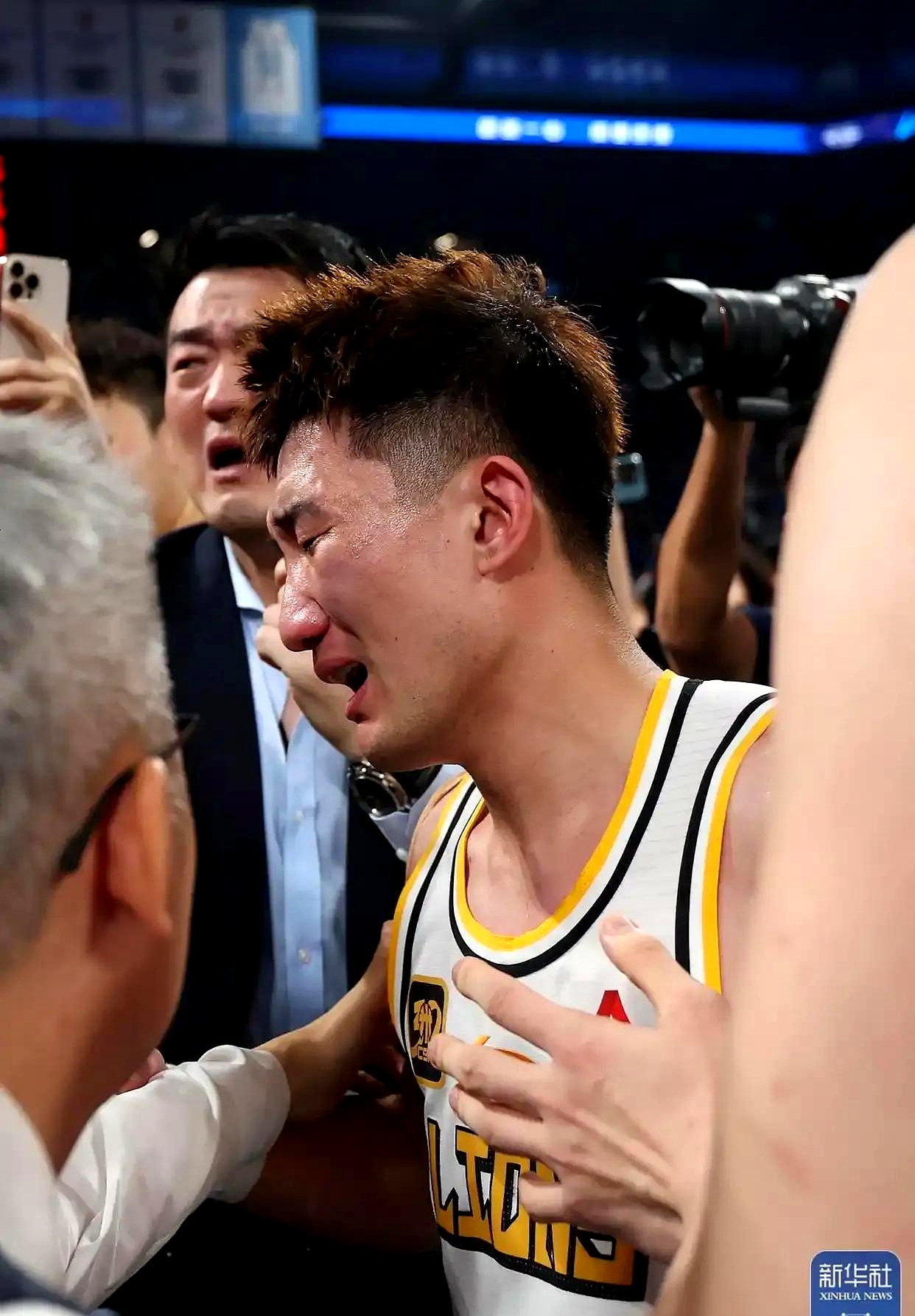 今夜CBA常规赛前瞻：孙铭徽伤情更新，广厦男篮冲击连败纪录的简单介绍